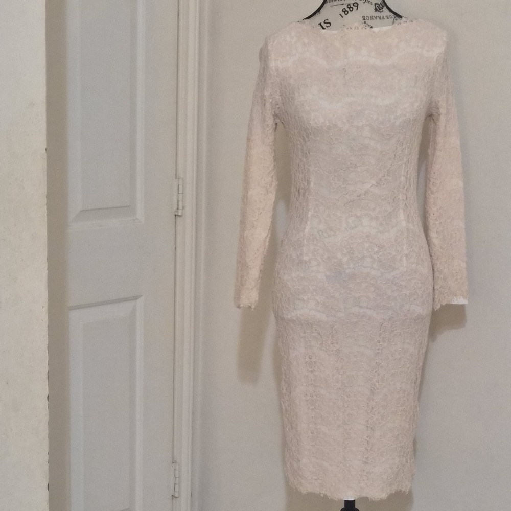 Elegant Cream Lace Dress